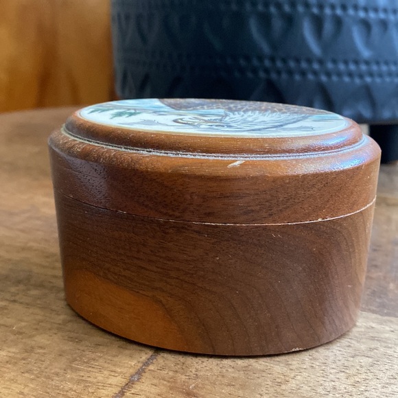 🦅Oval Wooden Eagle Keepsake Box - Picture 10 of 12